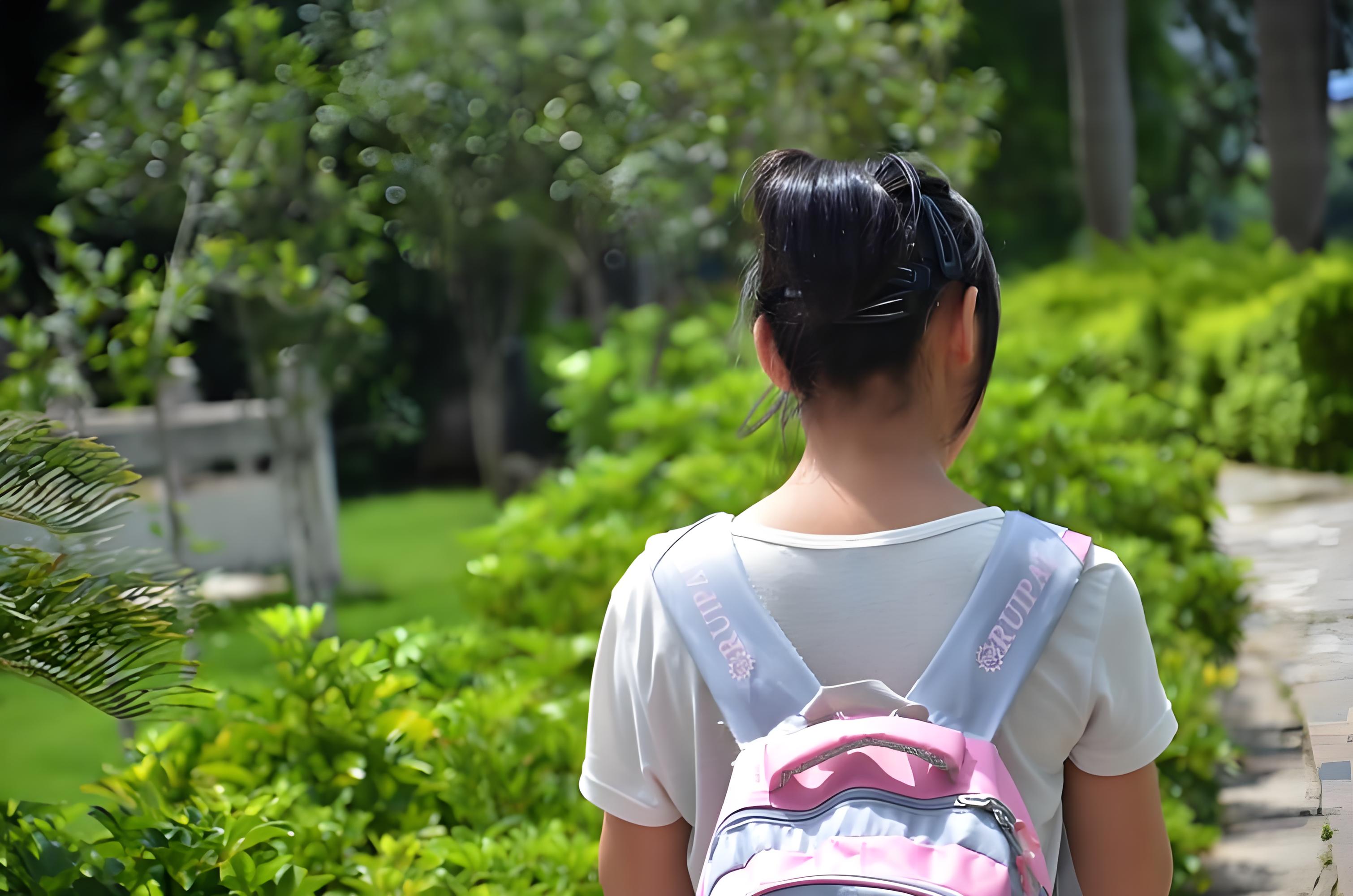 【阜陽心理咨詢中心】別給孩子貼“標簽”，成長應(yīng)有無限可能！